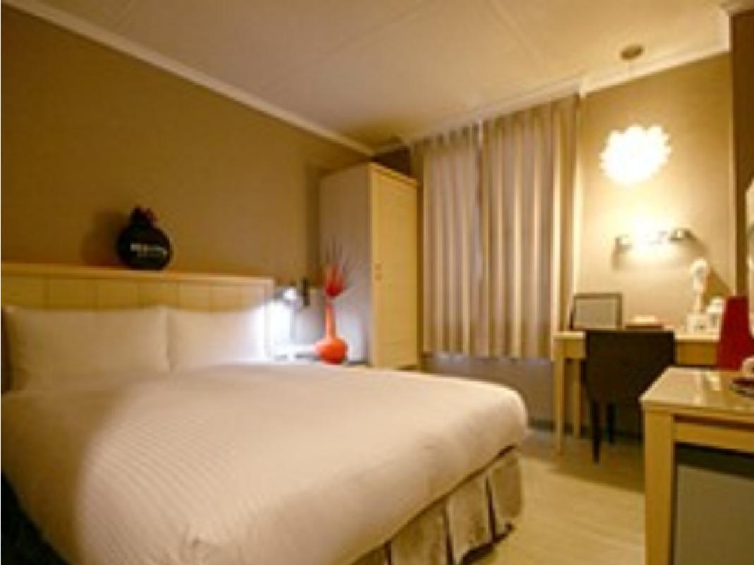 Just Enjoy Business Hotel Tainan Exterior photo