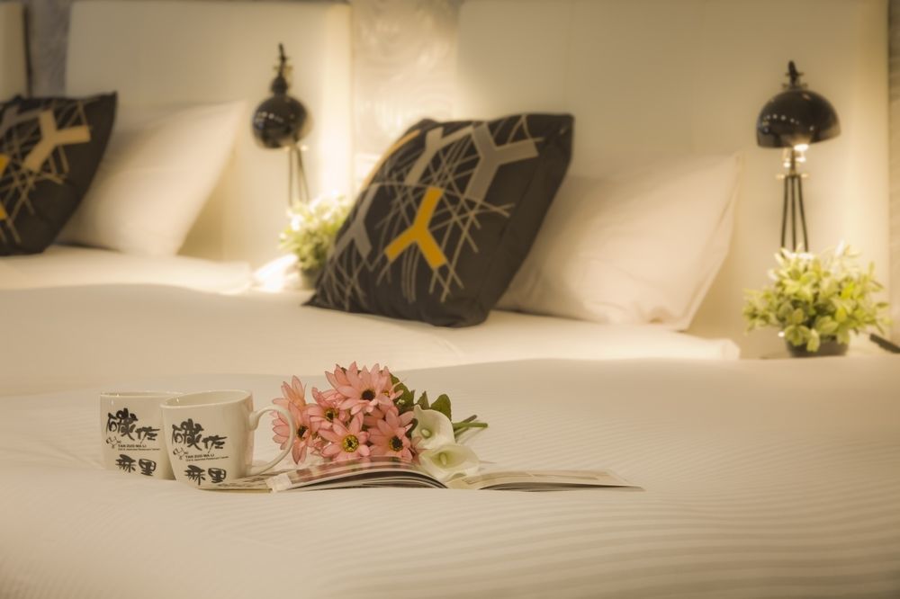 Just Enjoy Business Hotel Tainan Exterior photo